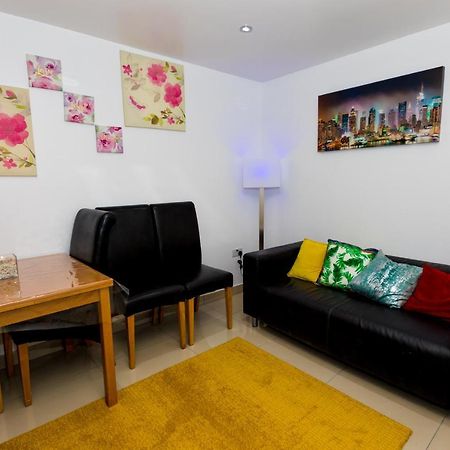 Comfortable Stay In Shirley, Solihull - Room 3 Ngoại thất bức ảnh